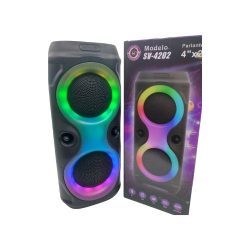 Parlante 4" x 2 con luces, sonido potente.